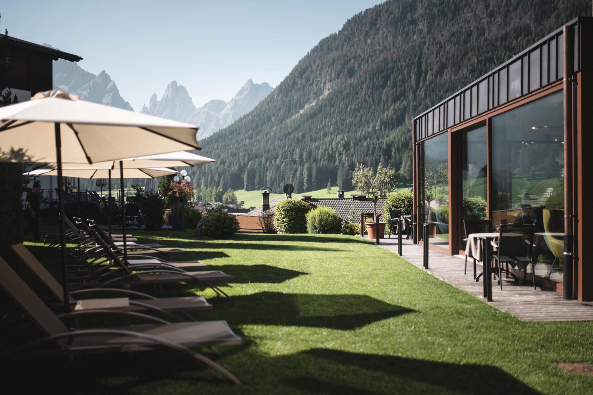Alpenwellnesshotel St. Veit سيستو المظهر الخارجي الصورة